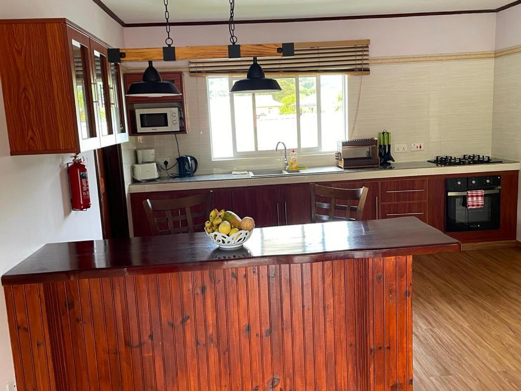 Mokara Holiday Apartment Anse Royale Luaran gambar